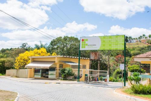 10 – Campus São João Evangelista, entrada 