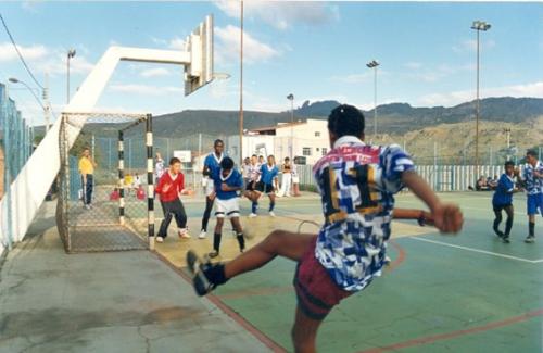 013 - Campus Ouro Preto. Pernilongopíadas (2000), jogos de integração de estudantes novatos (2000)